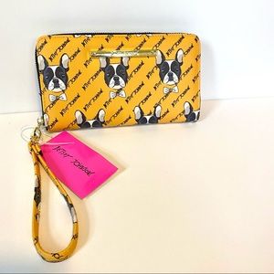NWT Betsey Johnson wallet, Boston terrier mustard